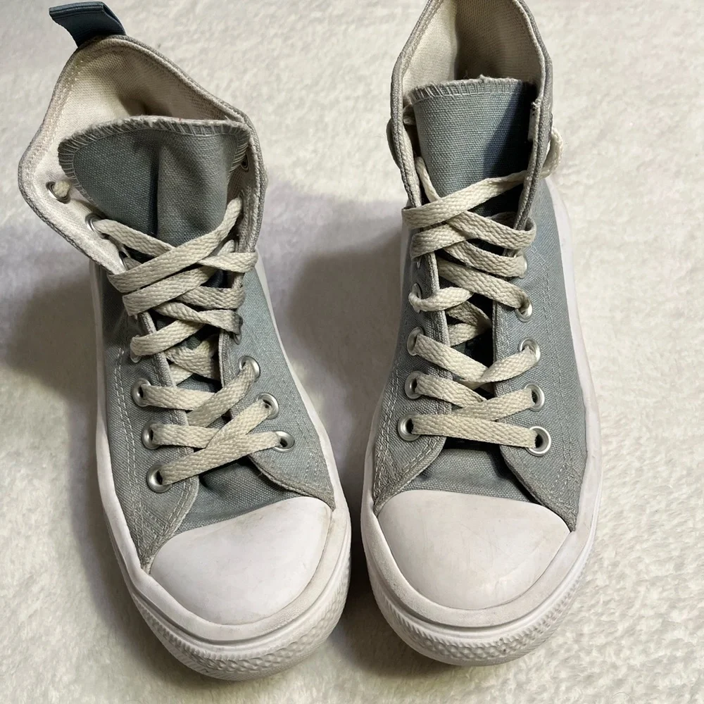 Converse high top